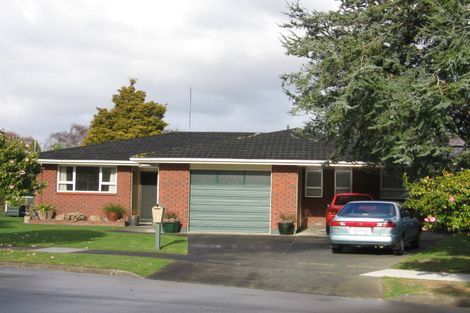Photo of property in 15 Wallace Place, Hokowhitu, Palmerston North, 4410