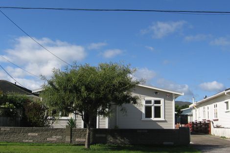 Photo of property in 8 Byron Street, Petone, Lower Hutt, 5012