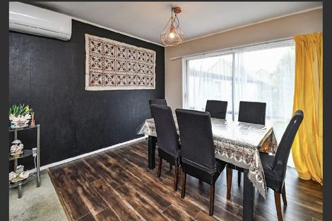 Photo of property in 12 Huber Street, Weymouth, Auckland, 2103