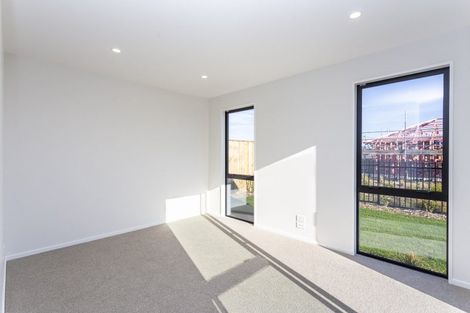 Photo of property in 10 Kakatai Place, North New Brighton, 8083