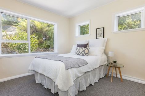 Photo of property in 9 Tainui Terrace, Tawa, Wellington, 5028