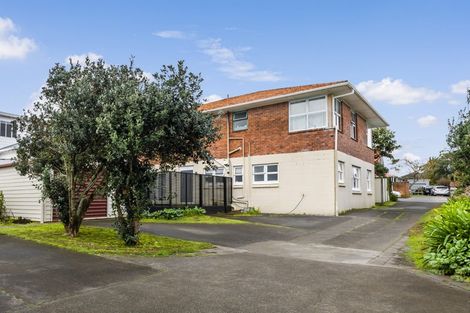 Photo of property in 1/9 Esmonde Road, Takapuna, Auckland, 0622