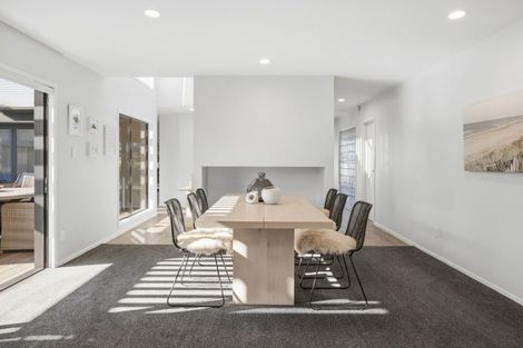 Photo of property in 253 Devonport Road, Tauranga, 3110