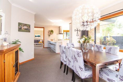 Photo of property in 7 Alpine Grove, Kelvin Grove, Palmerston North, 4414
