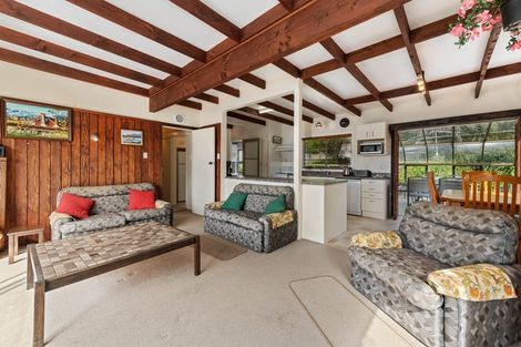 Photo of property in 255 Spencer Road, Lake Tarawera, Rotorua, 3076