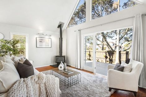 Photo of property in 2/68 Norwood Road, Bayswater, Auckland, 0622