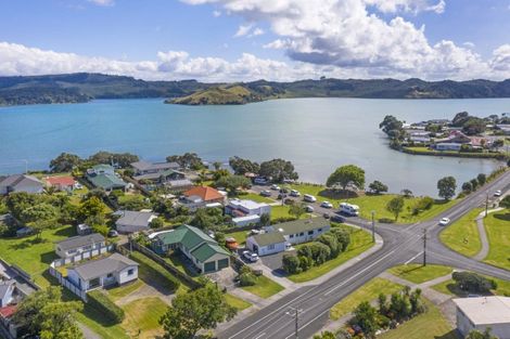Photo of property in 46 Wallis Street, Raglan, 3225