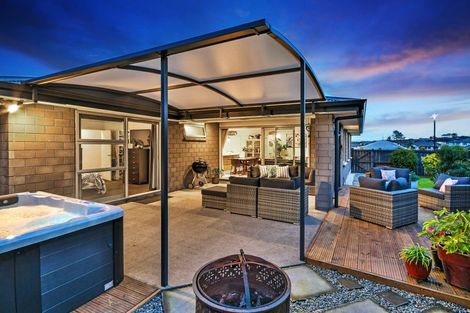 Photo of property in 19 Raithburn Terrace, Pokeno, 2402