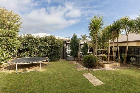 Photo of property in 1 Kokihi Close, Papamoa Beach, Papamoa, 3118