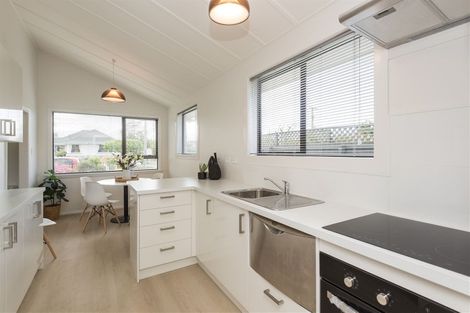 Photo of property in 8 Erin Crescent, Mairehau, Christchurch, 8013