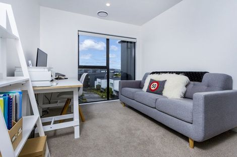 Photo of property in 77 Bomb Point Drive, Hobsonville, Auckland, 0616