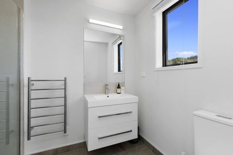 Photo of property in 17 Holystone Road, Whitby, Porirua, 5024