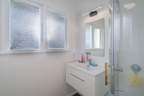 Photo of property in 98 Edinburgh Crescent, Waikiwi, Invercargill, 9810