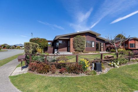 Photo of property in 8a Totara Park Avenue, Motueka, 7120