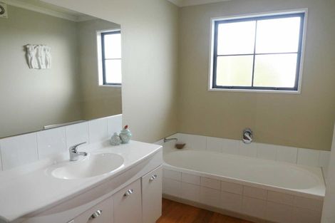 Photo of property in 21 Winton Street, St Albans, Christchurch, 8014