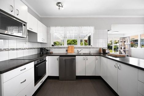 Photo of property in 2 Mountain View Drive, Te Awamutu, 3800