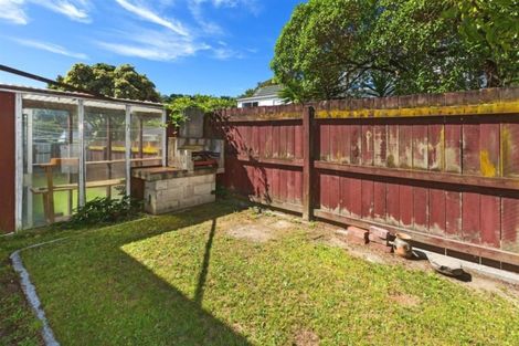 Photo of property in 19 Yarrow Place, Papakowhai, Porirua, 5024
