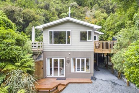 Photo of property in 59 Elmslie Road, Pinehaven, Upper Hutt, 5019