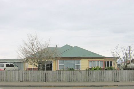 Photo of property in 19 Johnston Street, Foxton, 4814