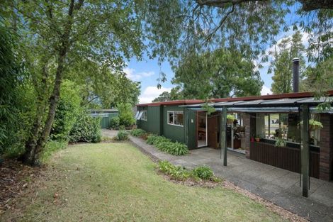 Photo of property in 5 Meanda Gardens, Sunnyhills, Auckland, 2010