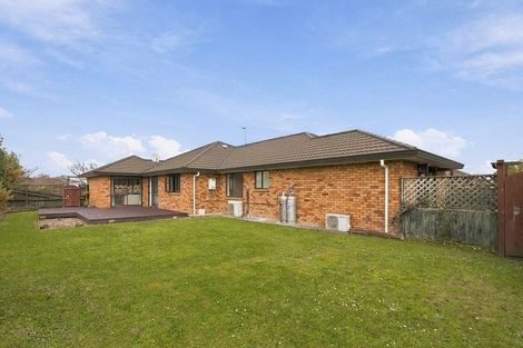Photo of property in 21 Sorrento Place, Kelvin Grove, Palmerston North, 4414