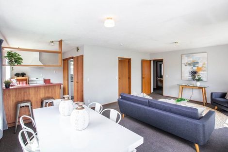 Photo of property in 2/9b Prestons Road, Redwood, Christchurch, 8051