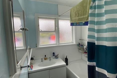 Photo of property in 70 Winters Road, Redwood, Christchurch, 8051