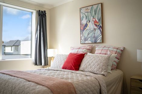 Photo of property in 13 Hakawai Avenue, Takanini, 2112