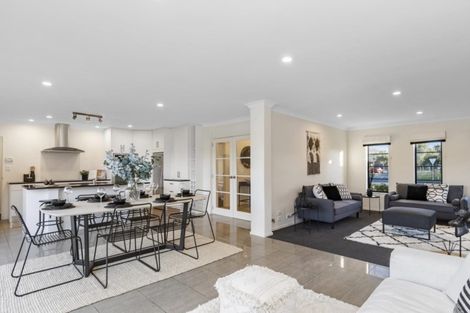 Photo of property in 37 Oriental Parade, Papamoa Beach, Papamoa, 3118