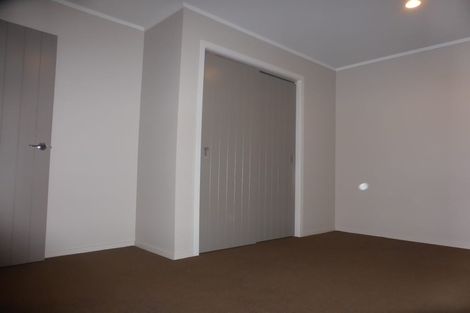 Photo of property in 87 Taylor Terrace, Tawa, Wellington, 5028
