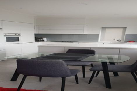 Photo of property in Fountain Court, 1/48 Oriental Parade, Oriental Bay, Wellington, 6011