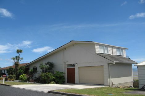 Photo of property in 4 Crispe Road, Clarks Beach, 2122