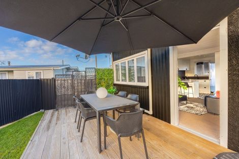Photo of property in 7a-b Jull Crescent, Waipukurau, 4200