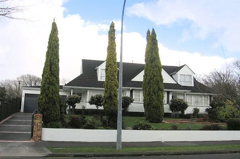 Photo of property in 18 Churchill Avenue, Hokowhitu, Palmerston North, 4410