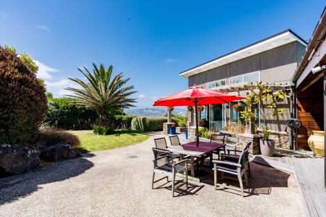 Photo of property in 14 Highgrove, Saint Clair, Dunedin, 9012