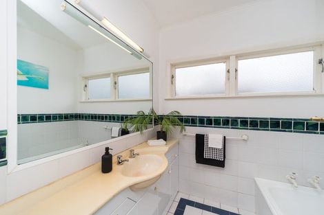 Photo of property in 19 Buick Crescent, Awapuni, Palmerston North, 4412