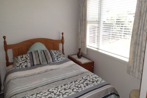 Photo of property in 44 Wychwood Crescent, Bishopdale, Christchurch, 8053