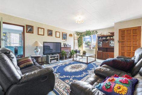 Photo of property in 32 Steven Street, Mangere East, Auckland, 2024