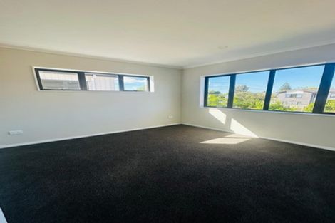 Photo of property in 1/2 Cameron Street, Papakura, 2110