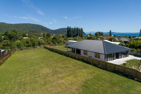 Photo of property in 135 Lisland Drive, Kinloch, Taupo, 3377