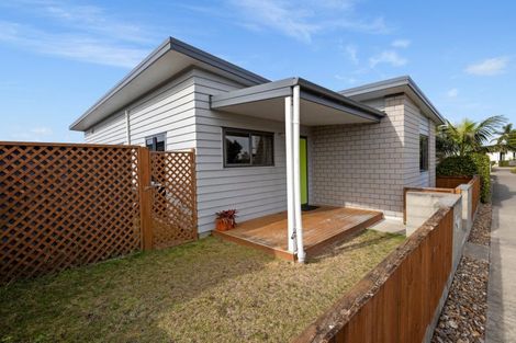 Photo of property in 41 Spinifex Street, Papamoa Beach, Papamoa, 3118