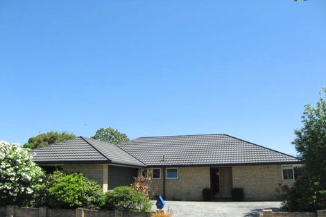 Photo of property in 23 Farquhars Road, Redwood, Christchurch, 8051