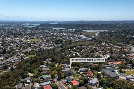 Photo of property in 27 Valley View Road, Glenfield, Auckland, 0629