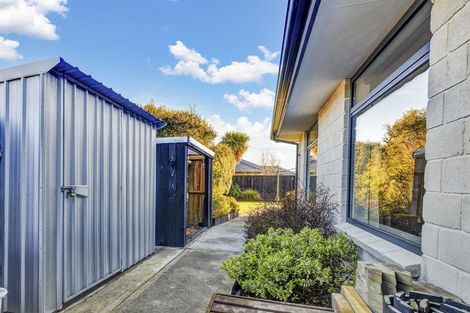 Photo of property in 6 Highgate Drive, Rangiora, 7400