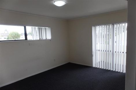 Photo of property in 3/24 Eastglen Road, Glen Eden, Auckland, 0602