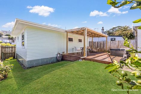 Photo of property in 9 Parris Street, Moturoa, New Plymouth, 4310