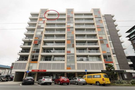 Photo of property in Monument Apartments, 9c/245 Wakefield Street, Te Aro, Wellington, 6011