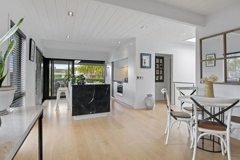 Photo of property in 24a Penning Road, Castor Bay, Auckland, 0620