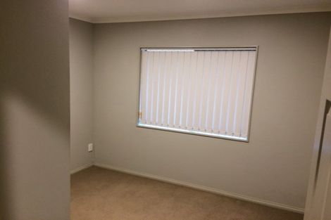 Photo of property in 32 Carrick Glen Avenue, Flat Bush, Auckland, 2019