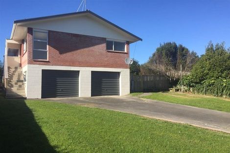 Photo of property in 18a Brian Crescent, Stanmore Bay, Whangaparaoa, 0932